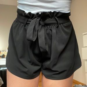 BLACK SHORTS